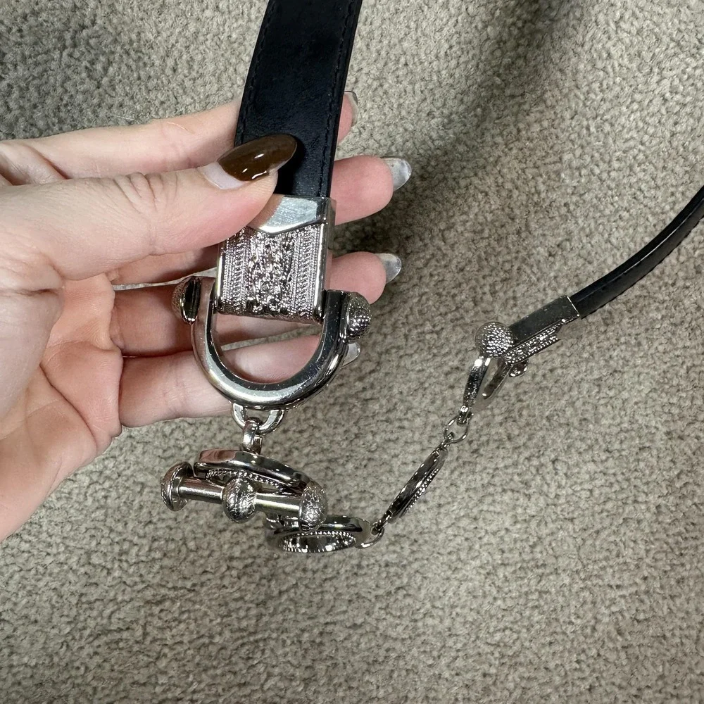 Lake Short‎ Drive Belt Womens L/XL Black Leather Silver Tone Chain Toggle Bit